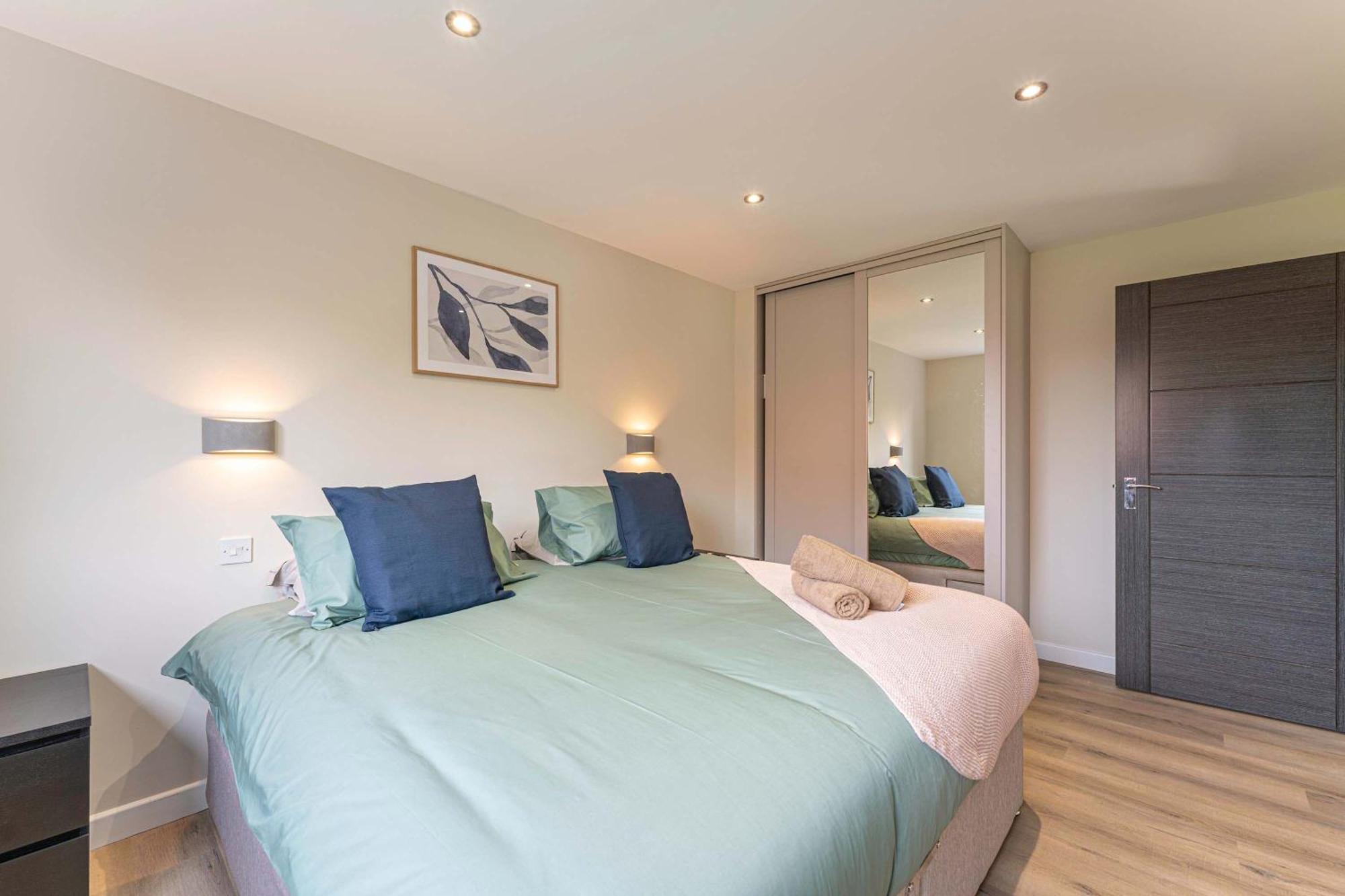 Stylish 2 Bedroom Apartments In Derby Bagian luar foto