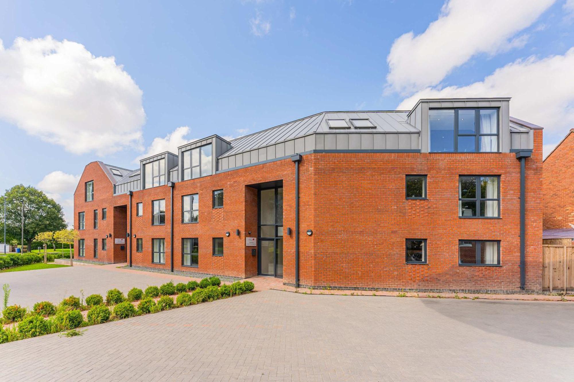 Stylish 2 Bedroom Apartments In Derby Bagian luar foto